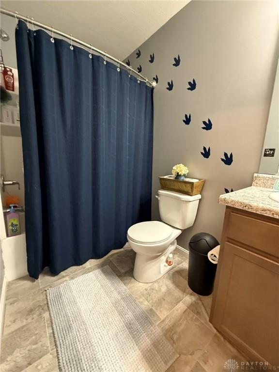 562 Maxwell Ct, Germantown, OH 45327 - bathroom featuring vanity and curtained shower