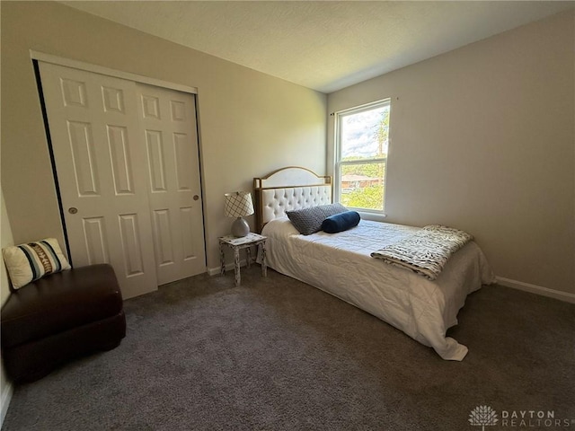 562 Maxwell Ct, Germantown, OH 45327 - bedroom with carpet and a closet
