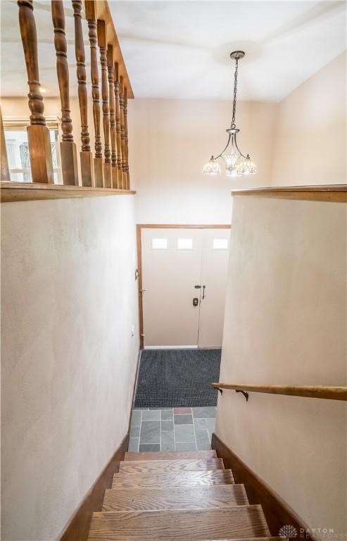 4267 W Wenger Rd, Clayton, OH 45315 - view of stairway