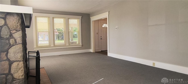 289 Dayton Ave, Xenia, OH 45385 - carpeted foyer entrance featuring baseboards