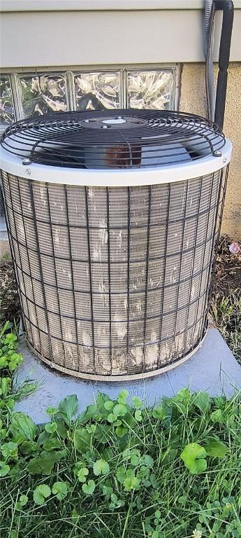 289 Dayton Ave, Xenia, OH 45385 - exterior view of a cooling unit
