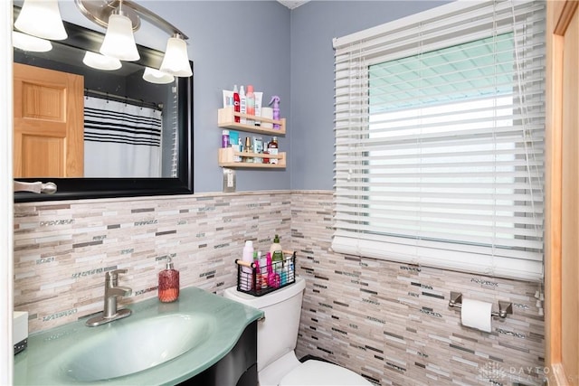 1221 Highview Dr, Fairborn, OH 45324 - bathroom with tile walls and vanity