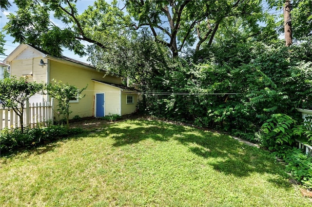 25 Laura Ave, Dayton, OH 45405 - view of yard