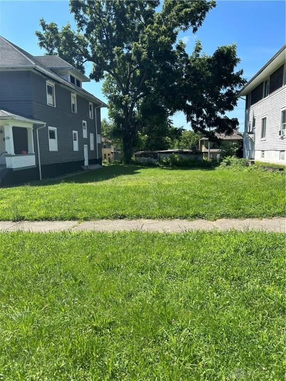 230 Oxford Ave Unit 228, Dayton, OH 45402 - view of yard