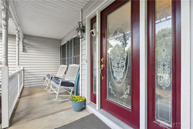 395 Victoria Pl, Waynesville, OH 45068 - entrance to property with a porch