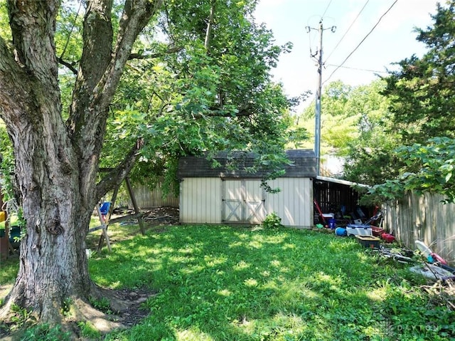 191 Ardmore Dr, Cedarville, OH 45314 - view of yard featuring a storage shed