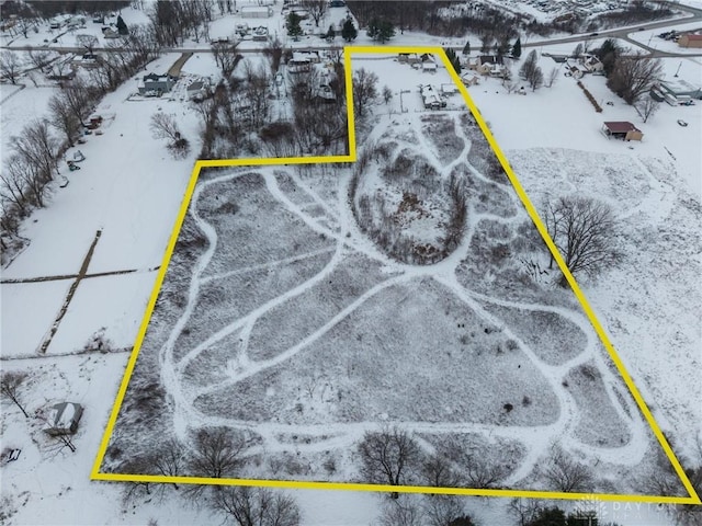 718 Hook Rd, Xenia, OH 45385 - snowy aerial view featuring property boundaries highlighted