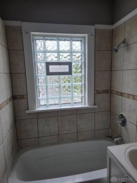 2324 Eastview Unit 2322, Dayton, OH 45405 - full bath with shower / bath combination, vanity, and plenty of natural light