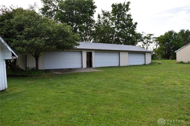 13181 Eaton Pike Unit 13181, New Lebanon, OH 45345 - view of detached garage