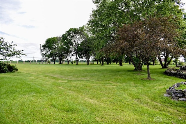 13181 Eaton Pike Unit 13181, New Lebanon, OH 45345 - view of grassy yard