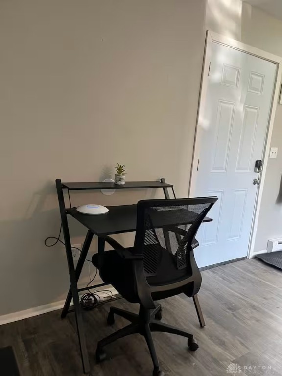 4646 Wayne Meadows Cir Unit 4640, Dayton, OH 45424 - dining area featuring wood finished floors and baseboards