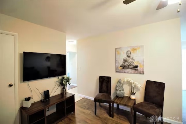 4646 Wayne Meadows Cir Unit 4640, Dayton, OH 45424 - living area featuring dark wood-style floors and a ceiling fan