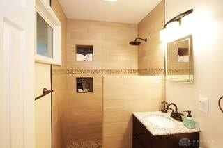 4646 Wayne Meadows Cir Unit 4640, Dayton, OH 45424 - full bathroom with vanity and tiled shower