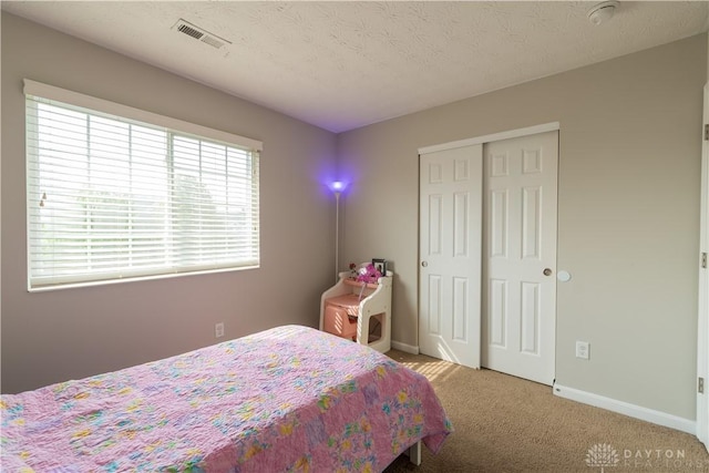 4005 Clearstream Way, Englewood, OH 45322 - carpeted bedroom featuring baseboards and a closet
