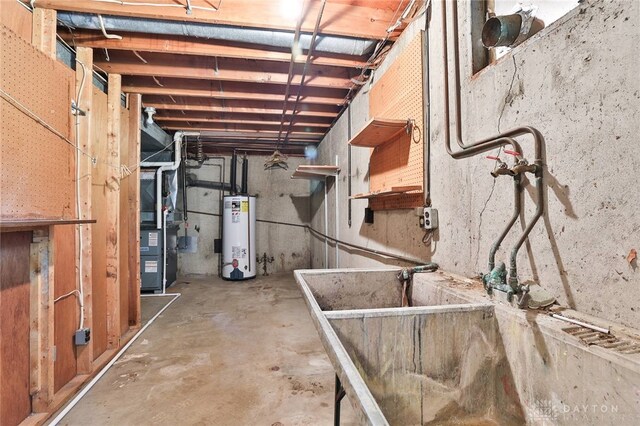 798 Carini Ln, Cincinnati, OH 45218 - unfinished basement with water heater