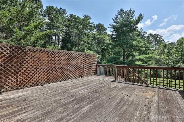 798 Carini Ln, Cincinnati, OH 45218 - view of deck