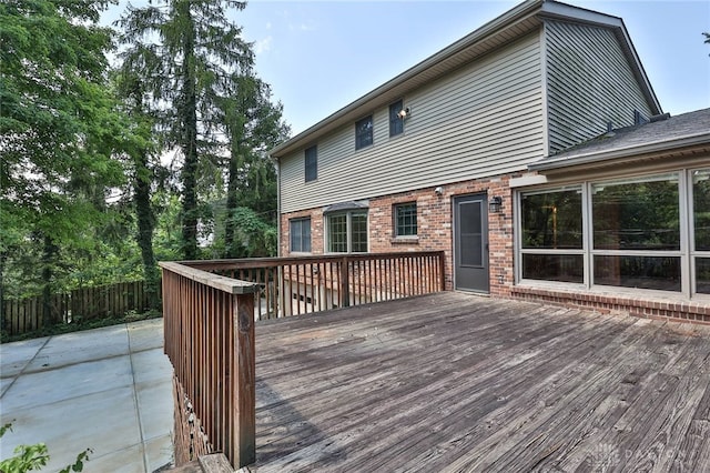 798 Carini Ln, Cincinnati, OH 45218 - deck with a patio area