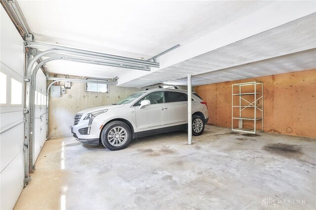 798 Carini Ln, Cincinnati, OH 45218 - view of garage