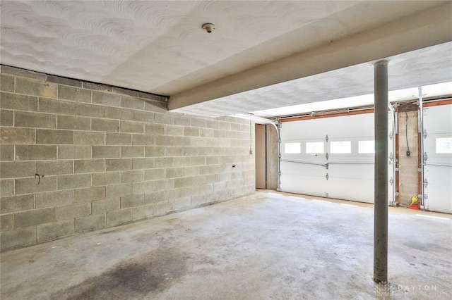 798 Carini Ln, Cincinnati, OH 45218 - garage with concrete block wall