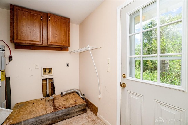 4689 Fisher Rd, Franklin, OH 45005 - washroom with hookup for an electric dryer, cabinet space, and hookup for a washing machine