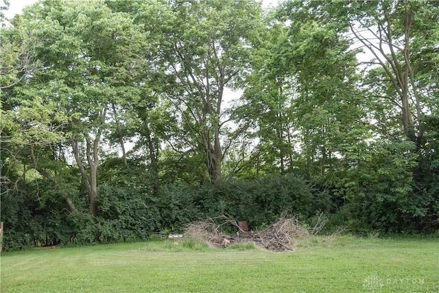 4741 Wolverton Rd, Eaton, OH 45320 - view of green lawn