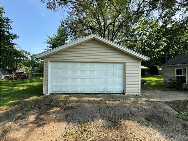 428 E Center St, Germantown, OH 45327 - view of detached garage