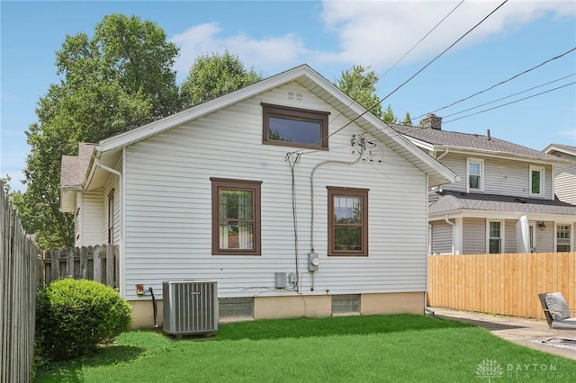 439 Monteray Ave, Oakwood, OH 45419 - back of house