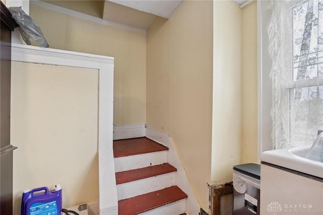 19 S Alder St Unit 21, Dayton, OH 45417 - view of staircase