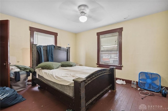 19 S Alder St Unit 21, Dayton, OH 45417 - bedroom with hardwood / wood-style floors and a ceiling fan
