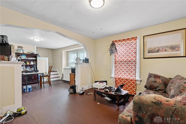 19 S Alder St Unit 21, Dayton, OH 45417 - living area with wood finished floors and arched walkways