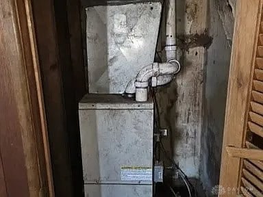 861 E Market St, Xenia, OH 45385 - view of utility room