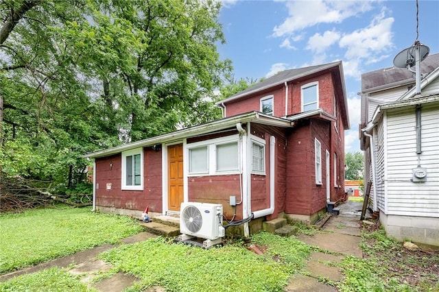 36 Leaman St, Xenia, OH 45385 - view of front facade featuring brick siding and entry steps
