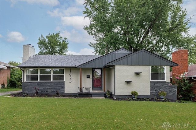 1625 Pinecrest Dr, Dayton, OH 45414 - photo 2