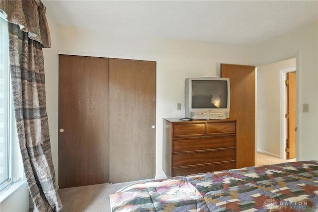 328 Shadywood Dr, Clayton, OH 45415 - bedroom with a closet and carpet