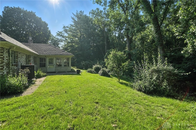 328 Shadywood Dr, Clayton, OH 45415 - view of grassy yard