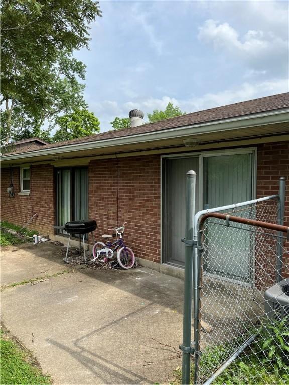 4051 Crest Dr, Dayton, OH 45416 - exterior view of brick siding