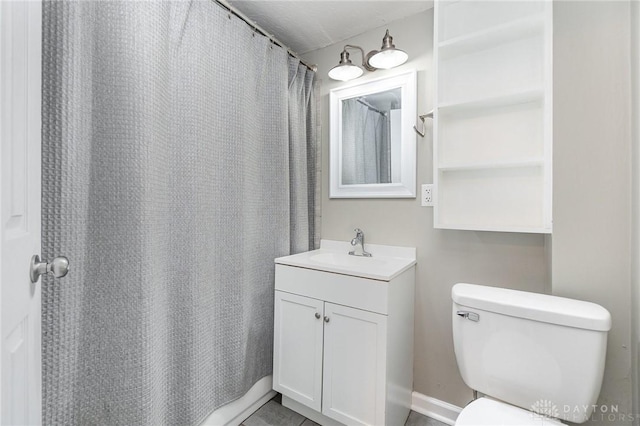 2215 Pearl St, Middletown, OH 45044 - full bathroom featuring vanity and a shower with shower curtain