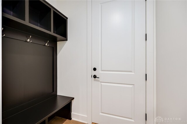 9508 Magnolia Ct, Washington Twp, OH 45458 - view of mudroom