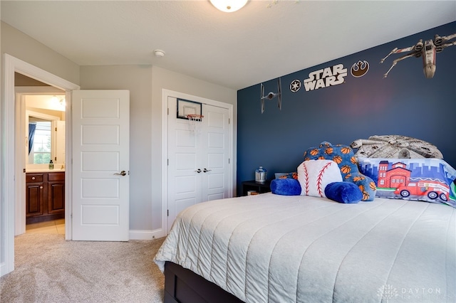 7949 Bending Willow Ct, Clearcreek Twp, OH 45068 - bedroom featuring carpet and a closet