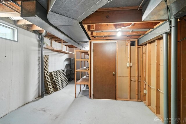 6630 Carinthia Dr, Miami Twp, OH 45459 - photo 46