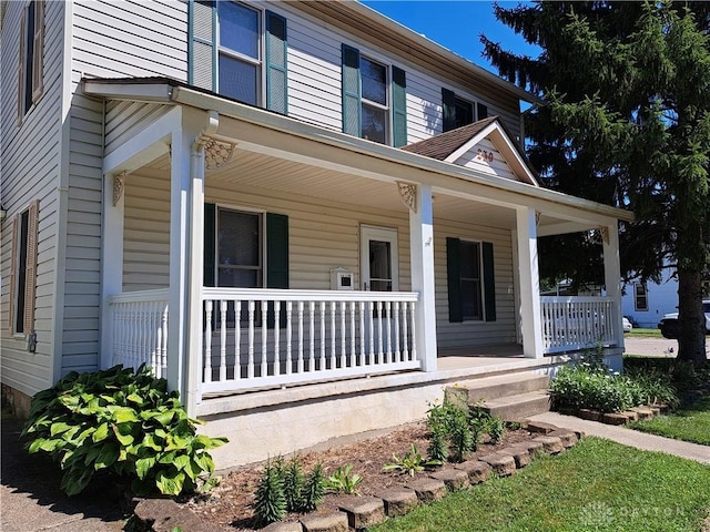 230 S 5th St, Miamisburg, OH 45342 - view of front of property featuring a porch