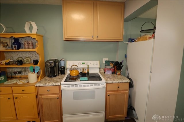 230 S 5th St, Miamisburg, OH 45342 - kitchen featuring white appliances