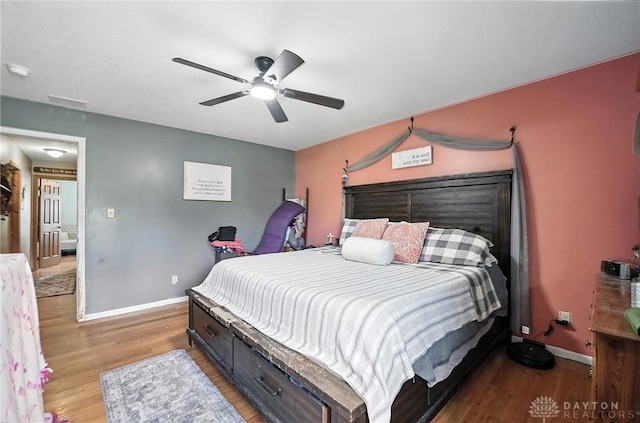 204 Ivy Creek Cv, Jamestown Vlg, OH 45335 - bedroom with wood finished floors and ceiling fan