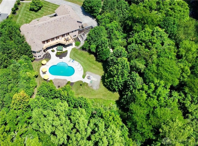 6885 Willow Creek Run, Liberty Twp, OH 45044 - aerial overview of property's location featuring a pool area