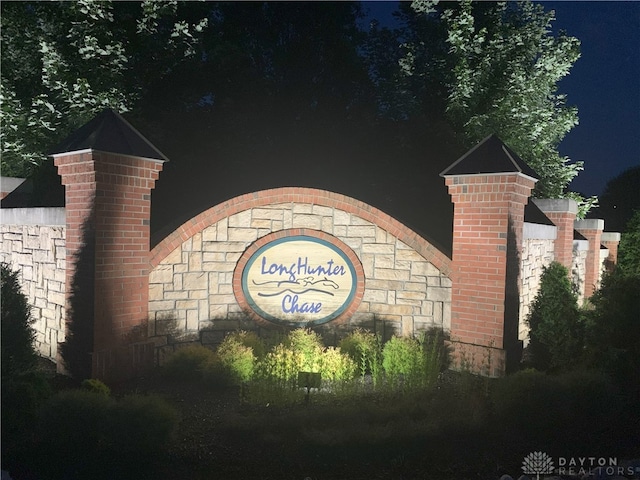 6885 Willow Creek Run, Liberty Twp, OH 45044 - view of community / neighborhood sign