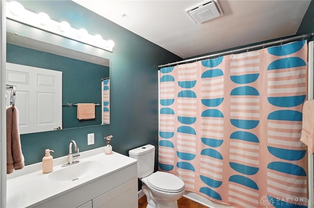 226 Mcdaniel St Unit 160, Dayton, OH 45405 - bathroom featuring vanity, wood finished floors, and curtained shower