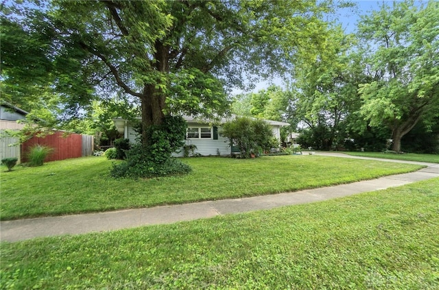 5766 Kevin Dr, Dayton, OH 45432 - photo 2