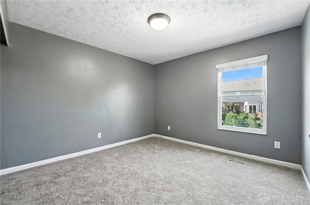 4300 Turtledove Way, Miamisburg, OH 45342 - unfurnished room with a textured ceiling and carpet