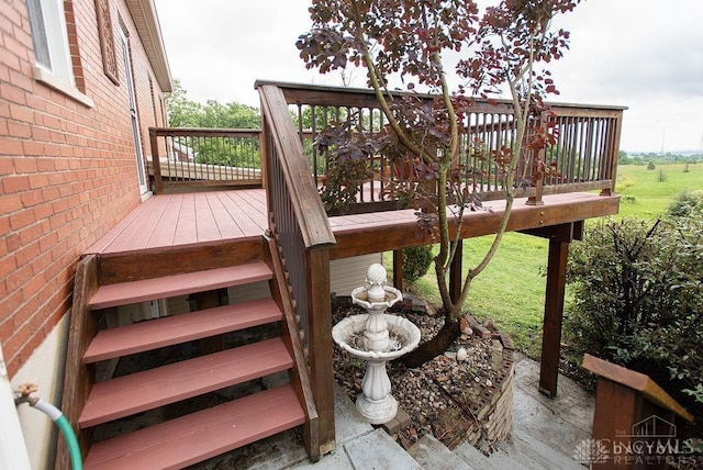 557 W N Bend Rd, Springfield Twp, OH 45224 - view of wooden terrace