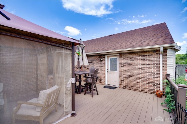 215 Christina Way, Franklin, OH 45005 - deck featuring outdoor dining area